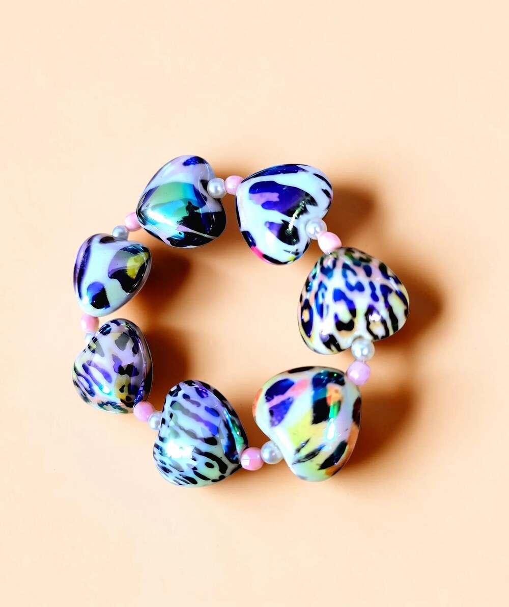Y2K Multicolor Swirled Glass Heart Stretch Bracelet | Bold Animal Print & Pastel